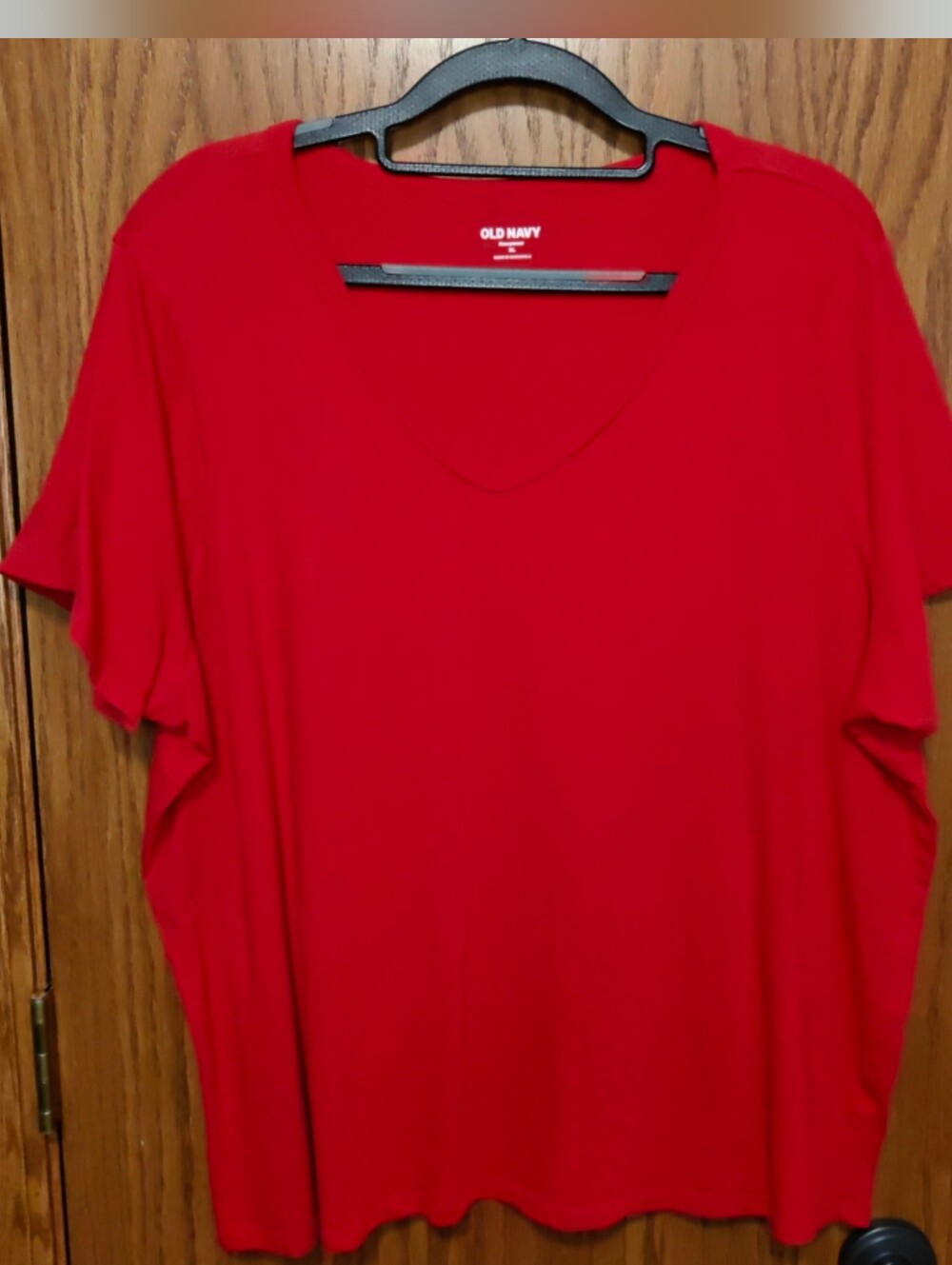 Old Navy Red V-Neck Short Sleeve Tee, Size XL